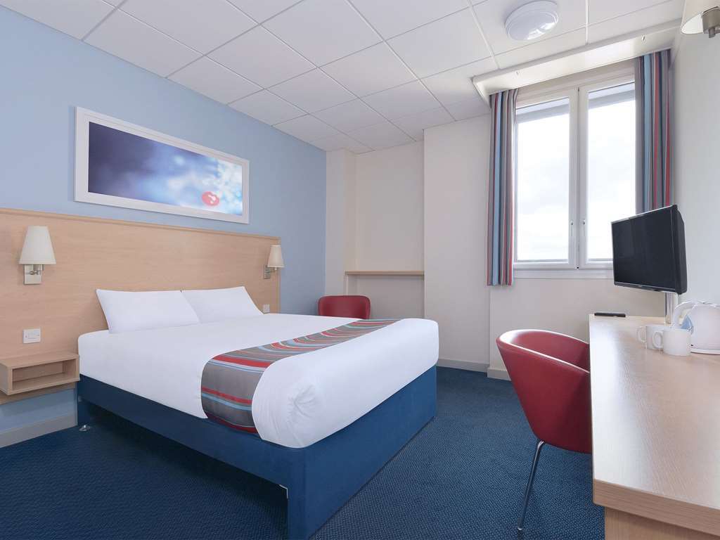 Travelodge Ashford Habitación foto